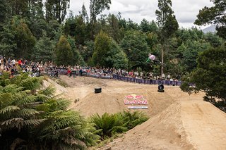 Roger Vieira hat in den letzten Jahren einige starke Ergebnisse im Downhill World Cup hingelegt.