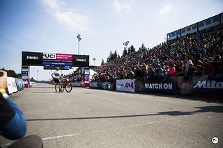Was für eine Kulisse, was für ein tolles Rennen von Nino Schurter!