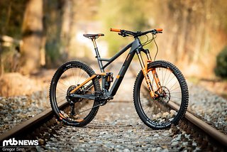 Mit dem Cube Stereo 150 TM soll man alles vom Home- bis zum EWS-Trail unter die Stollenreifen nehmen können Mit dem Cube Stereo 150 TM soll man alles vom Home- bis zum EWS-Trail unter die Stollenreifen nehmen können