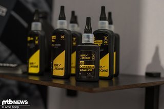 Auch die übrigen Bikepflegeproduke von Split Second basieren komplett auf pflanzlichen Inhaltsstoffen. Auch die übrigen Bikepflegeproduke von Split Second basieren komplett auf pflanzlichen Inhaltsstoffen.