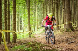 Auf den flachen Trails konnte man durch Pedalieren viel Zeit gut machen Auf den flachen Trails konnte man durch Pedalieren viel Zeit gut machen