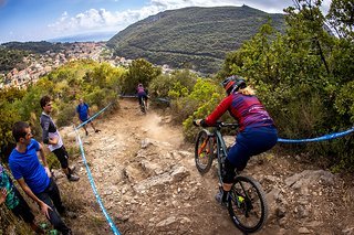 Ohh Finale! Immer wieder schön, an der ligurischen Küste zu biken! Aussicht von der Pro Stage hinter Final Borgo.