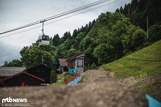 Die finale Sektion mit ihren vielen, kleinen Sprüngen ist zwar nicht sonderlich anspruchsvoll, aber hier kann man durchaus Zeit verlieren