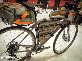 Komplette Bikepacking-Ausstattung am Gravel-Bike