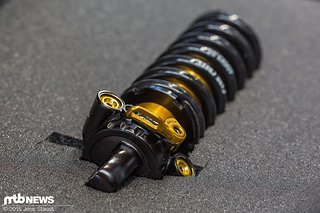 200 x 57 mm beträgt das aktuelle Dämpfermaß 200 x 57 mm beträgt das aktuelle Dämpfermaß
