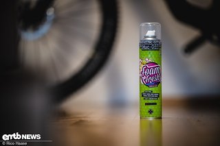 Rico schwört auf Foam Fresh von Muc-Off.