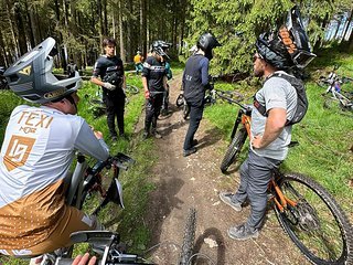 12 Minuten Race-Zeit heißt auch: Vollgas, aber konzentriert. 12 Minuten Race-Zeit heißt auch: Vollgas, aber konzentriert.