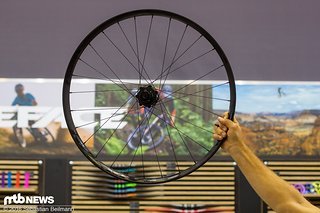 Die Turbine R Laufräder gibt es als 27,5" oder 29" Variante in als 100 & 142 mm Einbaubreite oder Boost 110 & 148 mm Einbaubreite
