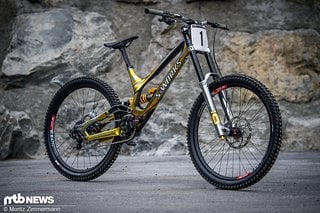 Ob Loïc Bruni nächstes Jahr bei der WM auf einem goldenen E-Bike an den Start gehen wird? Wohl eher nicht!