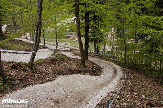 Die Anfahrt zum Albstadt-Drop ist breit eingeschottert.