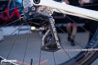 Bei Ceramicspeed gab es einen neuen leichtgängigen Tuning Schaltkäfig für den Rennrad-Antrieb.