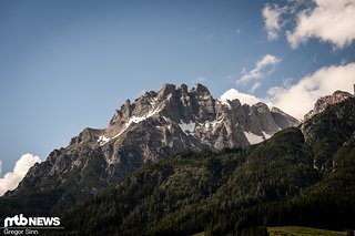 Man kann nicht über Leogang schreiben, ohne ein Foto der Steinberge zu zeigen. Man kann nicht über Leogang schreiben, ohne ein Foto der Steinberge zu zeigen.