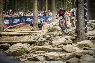 Im XC-World Cup ist die Fox 32 Step-Cast häufig vertreten