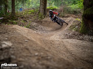 Die Strecke beginnt mit massiven Anliegern in Teil 1