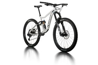 Das neue Knolly Chilcotin rollt auf 29"-Laufrädern und verfügt wahlweise über 167 mm oder 151 mm Federweg am Heck Das neue Knolly Chilcotin rollt auf 29"-Laufrädern und verfügt wahlweise über 167 mm oder 151 mm Federweg am Heck