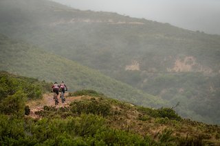 Das Wetter in Kapstadt zeigte sich heute nicht von seiner gewöhnlichen Seite: Regen und Temperaturen unter 20°C waren angesagt, statt der sonst üblichen Hitze und Trockenheit