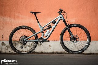 Das Canyon Spectral ist aus dieser Auflistung gar nicht mehr wegzudenken und landet auch dieses Jahr erneut auf dem Podium Das Canyon Spectral ist aus dieser Auflistung gar nicht mehr wegzudenken und landet auch dieses Jahr erneut auf dem Podium