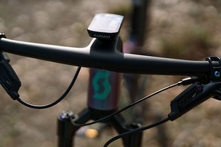 Das Cockpit stammt aus dem Hause Syncros
