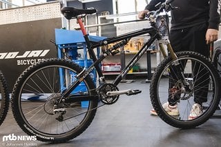 Ein ziemlich verrücktes Rad – dieses Bike stammt aus 1999 und kommt frisch aus dem Service.