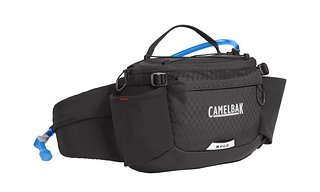 Von Camelbak gibt es eine hochwertige Mule 5 Hip Bag. Von Camelbak gibt es eine hochwertige Mule 5 Hip Bag.
