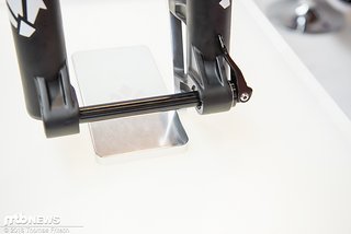 Die Gabel kann 15 mm oder 20 mm-Achsen aufnehmen