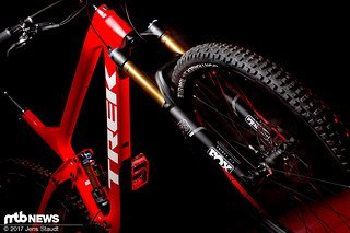 Das Trek Slash glänzt mit super Verarbeitung und schönen Formen Das Trek Slash glänzt mit super Verarbeitung und schönen Formen