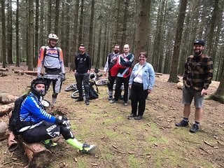 Am vergangenen Wochenende wurden mehrere Mountainbiker von der SPD zu einem Begehungstermin gemeinsam mit dem WDR eingeladen