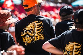 Der Kolb-Fanclub hat die ziemlich weite Reise in den Western der Schweiz auf sich genommen.