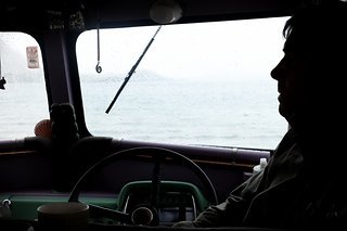 Im geräumigen Bus lassen sich auch verregnete Tage entspannt überstehen Im geräumigen Bus lassen sich auch verregnete Tage entspannt überstehen