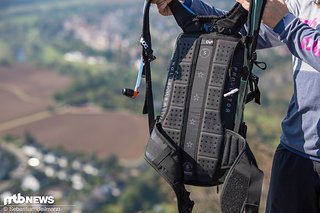 Der Liteshield-Protektor macht den Rucksack leicht, atmungsaktiv und sicher Der Liteshield-Protektor macht den Rucksack leicht, atmungsaktiv und sicher