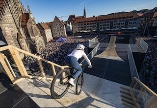 Elie Chew auf dem Weg Richtung Finalsprung