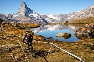 Stelisee und Matterhorn - eine schöne Combo. Im Rennen konnten wir die Aussicht nicht genießen, der flache Trail hat einem den Atem verschlagen