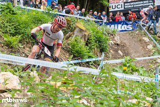 Annika Langvad setzte in dieser Saison bei technisch schwierigen Passagen bewusst weniger Risiko ein als die Konkurrenz Annika Langvad setzte in dieser Saison bei technisch schwierigen Passagen bewusst weniger Risiko ein als die Konkurrenz