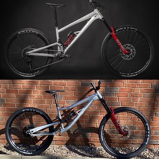 Grim Donut oben vs. Alutech Armageddon Projekt unten