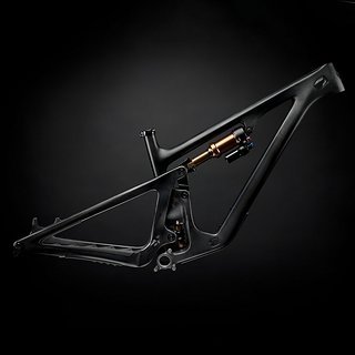 Yeti-Sb140-Frame-on-Black-4 Yeti-Sb140-Frame-on-Black-4