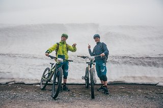 Falsches Sportgerät? Der Schnee liegt noch satt in Sölden