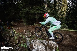 Zu Beginn der Woche hat die technische Offcamber-Sektion im ersten Waldstück einigen Fahrern das Leben schwer gemacht.