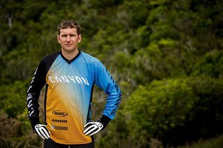 Justin Leov im neuen Teamtrikot
