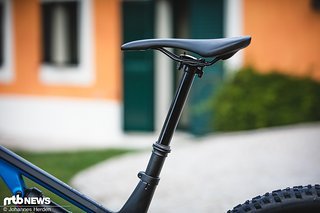 Stütze super, Sattel semi: Während die Fox Transfer problemlos funktioniert, ist der Sattel gewöhnungsbedürftig Stütze super, Sattel semi: Während die Fox Transfer problemlos funktioniert, ist der Sattel gewöhnungsbedürftig