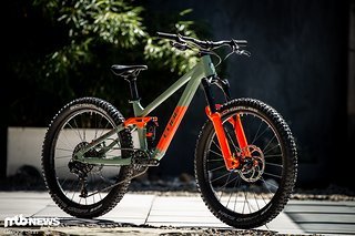 Das 24"-Fully verfügt Cube zufolge über alle wichtigen Features, um es so richtig krachen zu lassen. Das 24"-Fully verfügt Cube zufolge über alle wichtigen Features, um es so richtig krachen zu lassen.