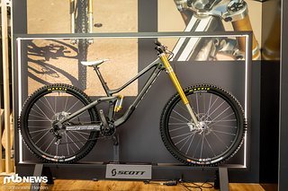 Das Scott Gambler in der Superlight-Edition mit knapp 13,5 kg von Dangerholm. Das Scott Gambler in der Superlight-Edition mit knapp 13,5 kg von Dangerholm.