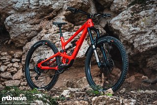 Mit einem regulären Preis von 4.599 € ist das YT Capra Core 3 das günstigste Rad in unserem Enduro-Vergleichstest Mit einem regulären Preis von 4.599 € ist das YT Capra Core 3 das günstigste Rad in unserem Enduro-Vergleichstest