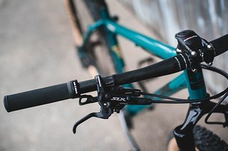 Carbon-Lenker aus Fernost Carbon-Lenker aus Fernost