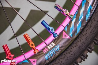 Der Ball Bearing-Verschluss der neuen Muc-Off-Tubeless Ventile soll richtig viel Luftdurchfluss ermöglichen.