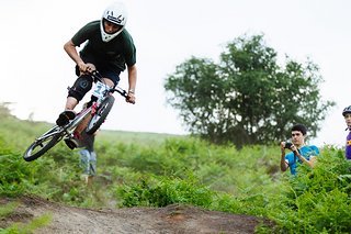 Auch in der Luft machen sich die kleinene Bikes ganz gut