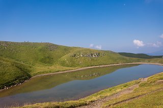 Zum Teil wird die Strecke direkt auf dem Bergkamm entlang führen