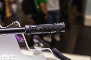 Die SQlab 7OX 2.0 sollen für Grip und Dämpfung auf dem Trail sorgen. Die SQlab 7OX 2.0 sollen für Grip und Dämpfung auf dem Trail sorgen.