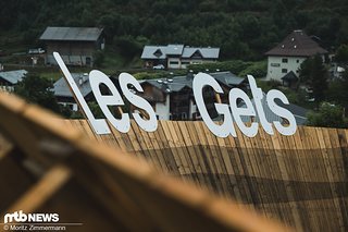 Mit Vollgas biegt die World Cup-Saison in Les Gets auf die Zielgerade ein