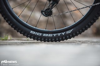 An jedem Bike haben wir einheitliche Reifen aus dem Hause Schwalbe montiert An jedem Bike haben wir einheitliche Reifen aus dem Hause Schwalbe montiert