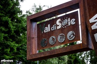Val di Sole ist seit vielen Jahren ein fester Bestandteil des World Cups und dank zahlreicher Änderungen ist die Strecke alles andere als eingerostet Val di Sole ist seit vielen Jahren ein fester Bestandteil des World Cups und dank zahlreicher Änderungen ist die Strecke alles andere als eingerostet